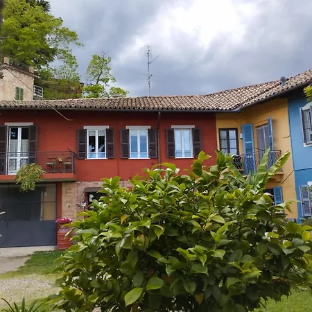 Ca' D'la Nona Casa Con Giardino 度假居