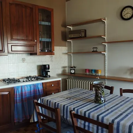 Ca' D'la Nona Casa Con Giardino 度假居